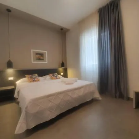 לינה וארוחת בוקר Charme Siracusa 4*